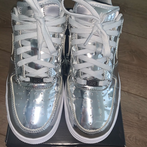 Women Air Force 1 SP Low Chrome Women Size 6.5 - Picture 2 of 4
